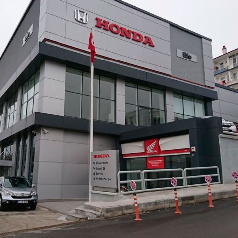 Efe Plaza - Honda